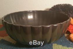10.50 BLACK BAUER vtg studio art pottery tracy irwin half pumpkin ribbed bowl