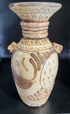 Authentic signed vintage Donald Beaulieu (1950-2019) studio pottery vase