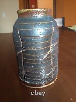 Dan Ishler Vintage Unique Brutalist Japonesque Art Pottery Mid Century Vase