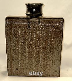 Eric Norstad Studio Rare Box Vase Vintage pottery Perfect condition