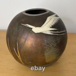 Giusti Studio Art Raku Pottery Egret Flying Globe Vase circa 1990 Vintage