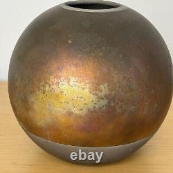 Giusti Studio Art Raku Pottery Egret Flying Globe Vase circa 1990 Vintage