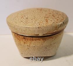 Guillermo Cuellar Vintage Studio Pottery Covered Box, Marked, Warren Mackenzie
