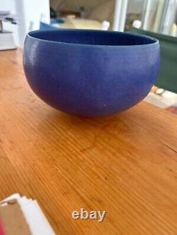 Henry Kendall Gernhardt signed studio pottery vintage blue bowl