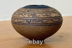 J Edward Barker Kansas Studio Art Pottery Script Design Vessel Bowl Vtg Rare Mcm