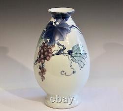 Japanese Studio Porcelain Vase Grapes Meiji Taisho Antique Fuku Signed