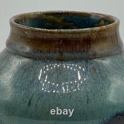 Joel Edwards RARE Vintage Studio Handmade Blue Glaze Art Pottery Round Vase 6H