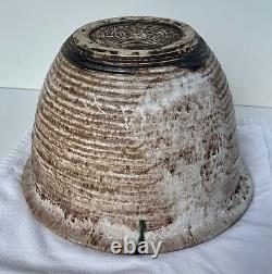 LARGE! Vintage Lee & Pup MCCARTY Pottery NUTMEG Bowl McCartys Mc Carty