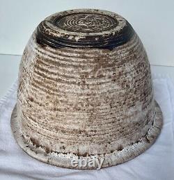 LARGE! Vintage Lee & Pup MCCARTY Pottery NUTMEG Bowl McCartys Mc Carty