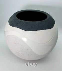 Large 10 dia. Vintage 1979 B&W Studio Art Pottery Vase, Signed, VG Cond