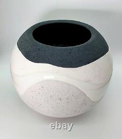 Large 10 dia. Vintage 1979 B&W Studio Art Pottery Vase, Signed, VG Cond