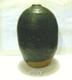 MCM Marlis Schratter Vintage Modern Studio Art Pottery Matte Green Vase