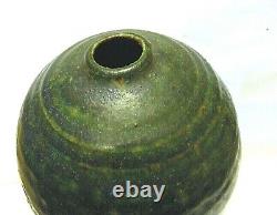 MCM Marlis Schratter Vintage Modern Studio Art Pottery Matte Green Vase