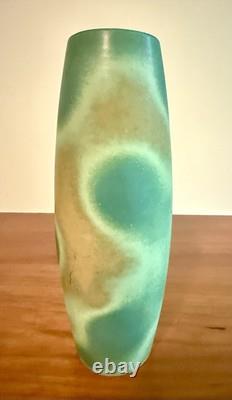 Mid Century Modern Paul Heroux Style Art Pottery Lava Glaze Green Studio Vase