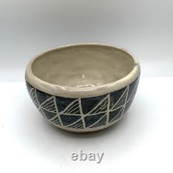 Niels Fredericksen Pottery Geometric Bowl 8 California Studio Art Pottery