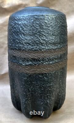 Paul Bellardo 11.5 Brutalist Vase Mid Century Modernist Studio Pottery NYC