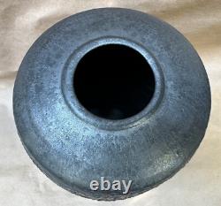 Paul Bellardo 11.5 Brutalist Vase Mid Century Modernist Studio Pottery NYC