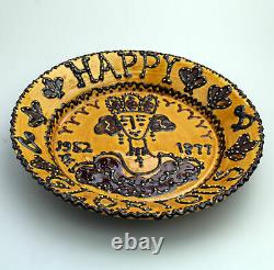 Rare British studio pottery slipware commemorative royalty Charger / Dish C. 1977