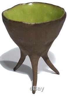 Signed Vintage Studio Art Pottery Hand Built 3 Leg Modern Sculpture Dish Vessel