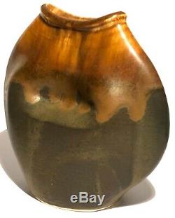 Signed Vintage Studio Art Pottery Modernist Sculpture Pinched Design Vase