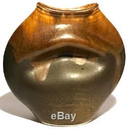 Signed Vintage Studio Art Pottery Modernist Sculpture Pinched Design Vase