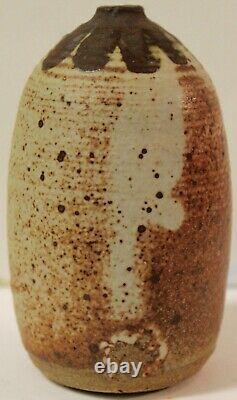 Splendid Vintage MID Century Modern Signed Vase Perfect Studio Pottery