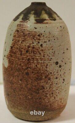Splendid Vintage MID Century Modern Signed Vase Perfect Studio Pottery