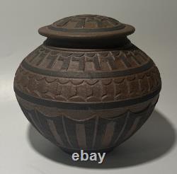 VTG 1992 Larry Allen Studio Pottery Covered Vessel Artist Signed Vase 5.75