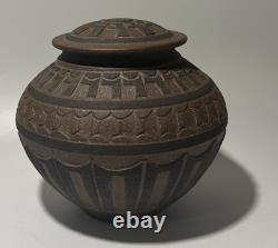 VTG 1992 Larry Allen Studio Pottery Covered Vessel Artist Signed Vase 5.75