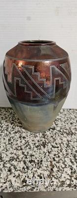 VTG R Kevin Kelly Signed Studio Art Vase Excellent VTG Condition No Chips