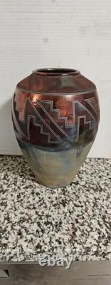 VTG R Kevin Kelly Signed Studio Art Vase Excellent VTG Condition No Chips