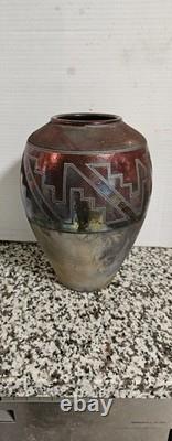 VTG R Kevin Kelly Signed Studio Art Vase Excellent VTG Condition No Chips