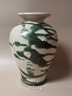 VTG Studio Art Vase Rift Zone Hawaii Pottery Green Metallic White Crackle Raku