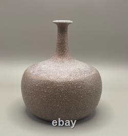 Vintage 1972 B. Scott Pottery Sandstone Beige Bud Vase 6 Tall Artist Signed
