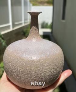 Vintage 1972 B. Scott Pottery Sandstone Beige Bud Vase 6 Tall Artist Signed