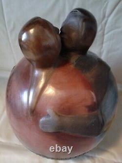 Vintage 1994 Polo Ramirez Kissing Couple Studio Art Pottery Sculpture MCM Peru