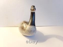 Vintage Anderson Studio Pottery Canada Goose 1981 9 1/2lx7h Signed