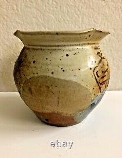 Vintage Art Pottery Southwest Hand thrown Earth tone Signed