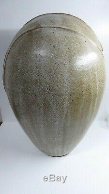 Vintage Australian Pottery Vase MID Century Studio Artist Signed To Base