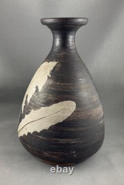 Vintage Canadian Pottery Vase, Sgraffito Leaves, 8.5 H, Vancouver Island