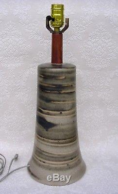 Vintage Jane & Gordon Martz Marshall Studios Stoneware Pottery Lamp withFinial