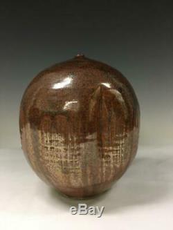 Vintage Lynn Munns Studio Art Pottery Vase Vessel Mid Century Modern Signed