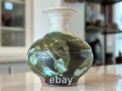 Vintage Makoto Yabe Signed Studio Art Green & White Glazed Ceramic Pottery Vase
