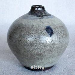 Vintage Mid Century Modern Studio Pottery Bud Vase Paul Volckening Signed 4