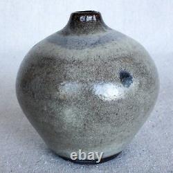 Vintage Mid Century Modern Studio Pottery Bud Vase Paul Volckening Signed 4