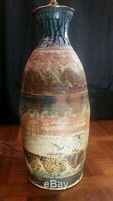 Vintage Mid Century Modern Studio Pottery Hand Thrown Sgraffito Lamp Glover 1974