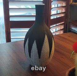 Vintage Mid Century Modern Studio Pottery Vase Signed Anna Lisa Thomson Sweden