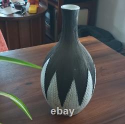 Vintage Mid Century Modern Studio Pottery Vase Signed Anna Lisa Thomson Sweden