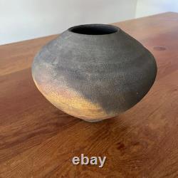 Vintage Modern Raku Art Studio Pottery Boyd 1998 Iridescent Black Vase 7 Tall