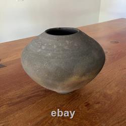 Vintage Modern Raku Art Studio Pottery Boyd 1998 Iridescent Black Vase 7 Tall